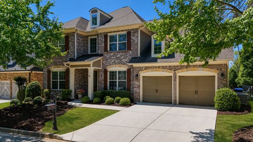 Detached House in Alpharetta, Fulton County