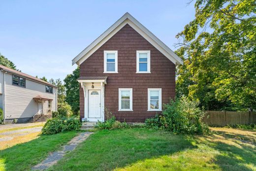 Detached House in Norwood, Norfolk County