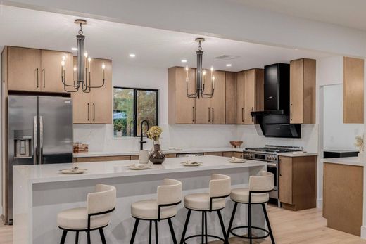 Luxury home in Phoenix, Maricopa County
