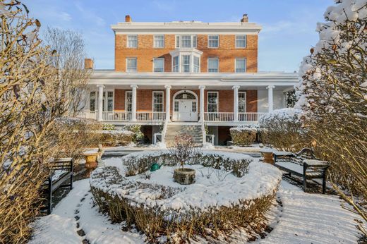 Detached House in Old Lyme, New London County