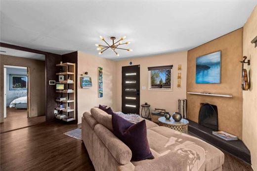 Santa Fe, Santa Fe Countyの一戸建て住宅