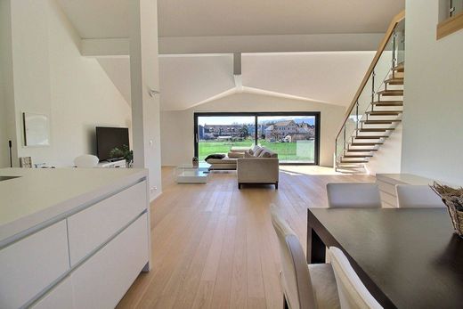 Duplex in Founex, Nyon District