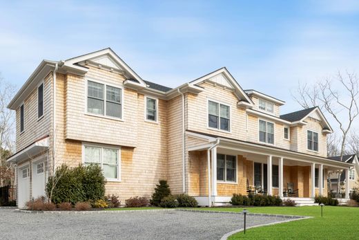 Detached House in Westhampton Beach, Suffolk County