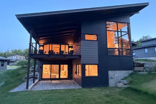Luxury home in Stowe, Lamoille County