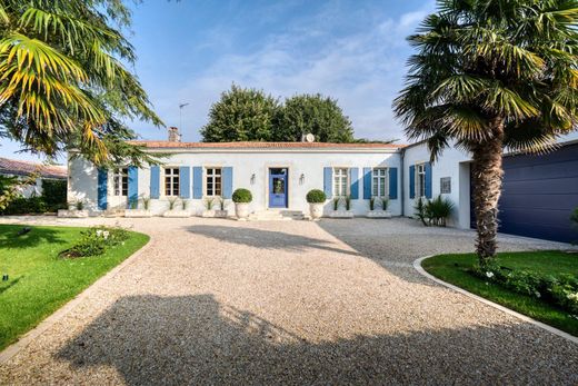 Villa multifamiliale à Dompierre-sur-Mer, Charente-Maritime