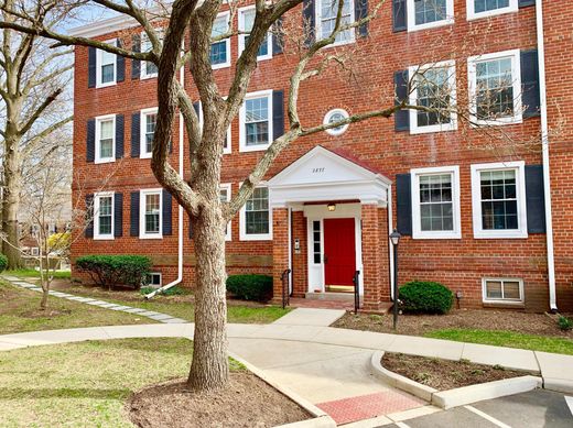 Apartment in Arlington, Arlington County