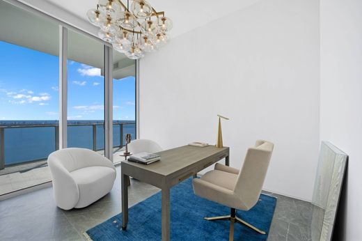 Apartment in Miami, Miami-Dade