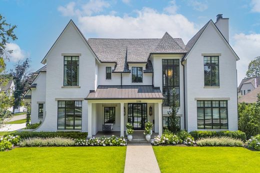 Detached House in Birmingham, Oakland County