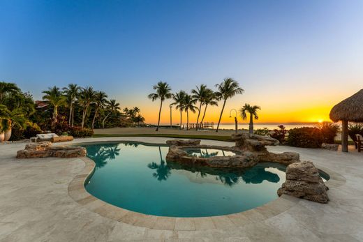 Detached House in Plantation Key Colony, Monroe County