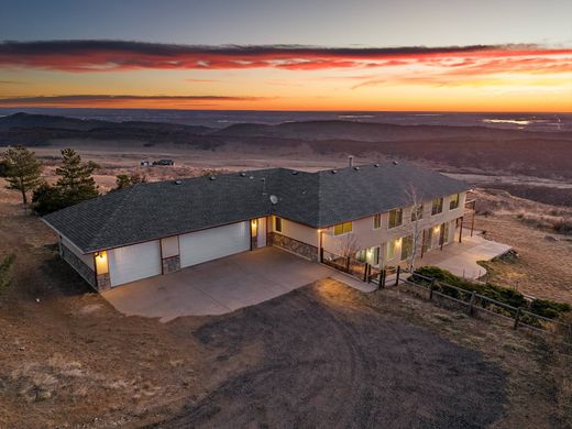 Detached House in Loveland, Larimer County