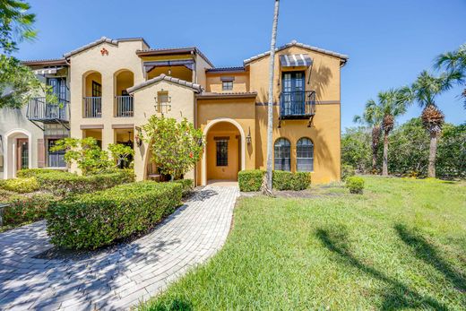 Townhouse in Naples, Collier County