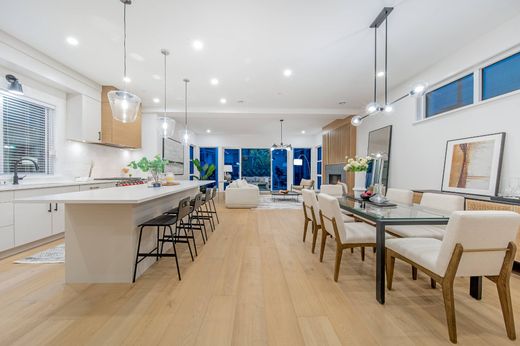 بيت مستقل ﻓﻲ West Vancouver, Metro Vancouver Regional District