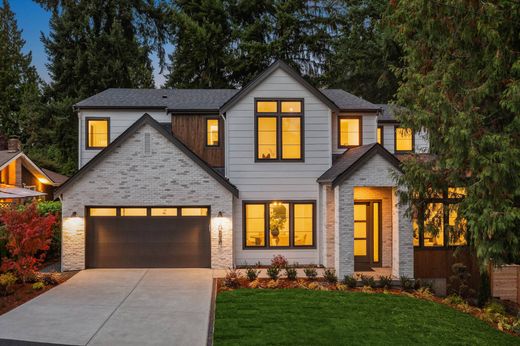 Luxury home in Bellevue, King County