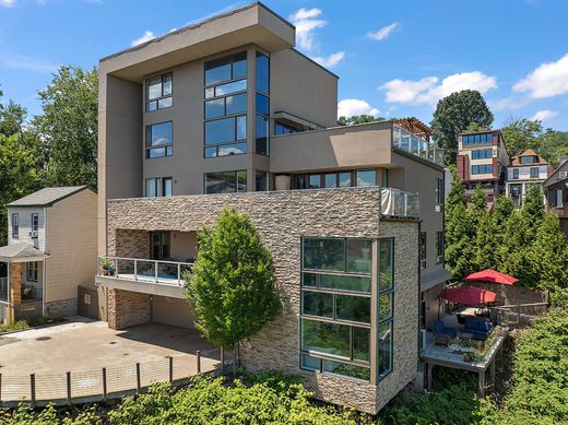 Apartment in Pittsburgh, Allegheny County