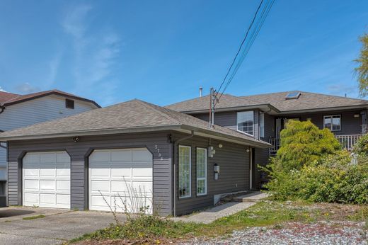 Detached House in Sechelt, Sunshine Coast Regional District