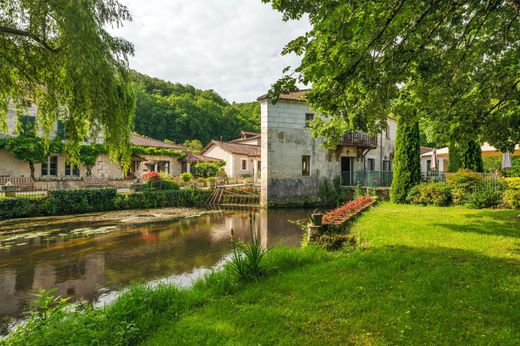 Detached House in Brantôme, Dordogne