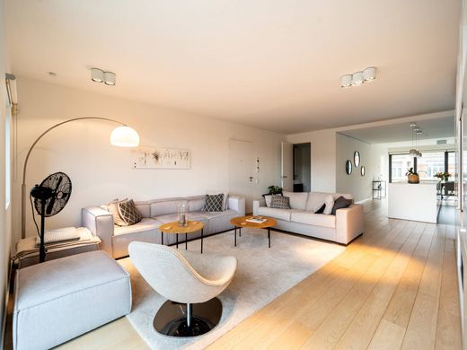 Appartement à Bruxelles (Woluwe-Saint-Pierre), Bruxelles-Capitale