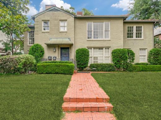 Duplex in Highland Park, Dallas County