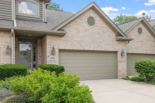Townhouse in Western Springs, Cook County