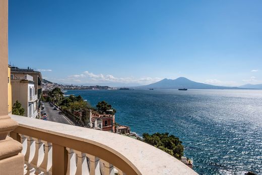 Appartamento a Napoli, Campania