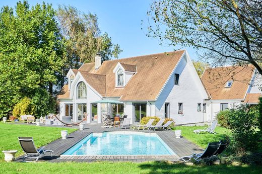 Detached House in Arras, Pas-de-Calais