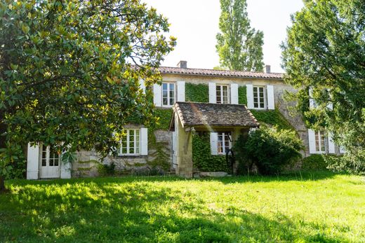 단독 저택 / Thairé, Charente-Maritime