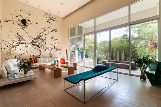 Piso / Apartamento en São Paulo