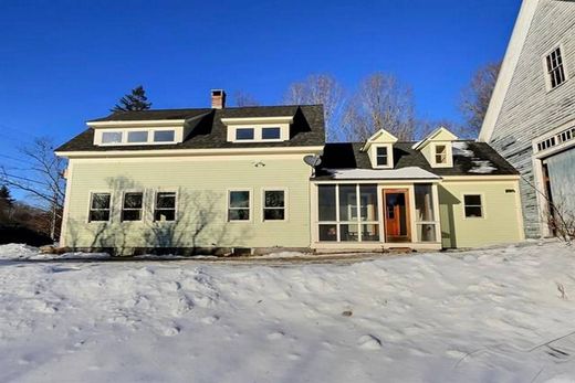 Luxury home in Bradford, Merrimack County