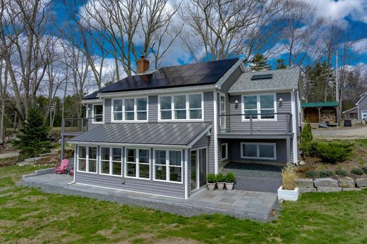 Detached House in Penobscot, Hancock County