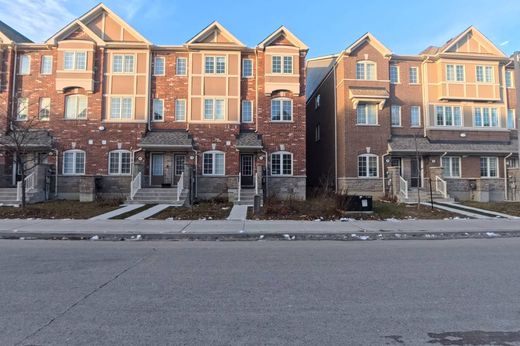 Toronto, Ontarioのタウンハウス
