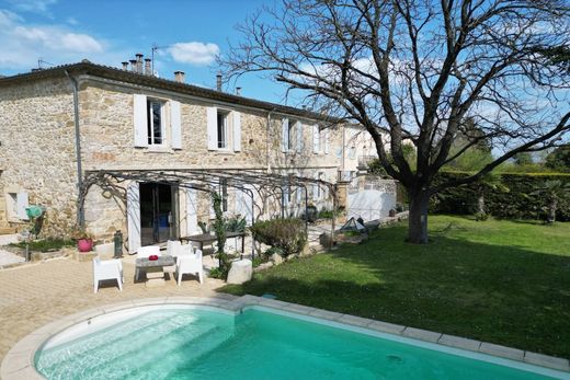 Vrijstaand huis in Uzès, Gard