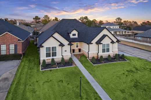 Detached House in Montgomery, Montgomery County