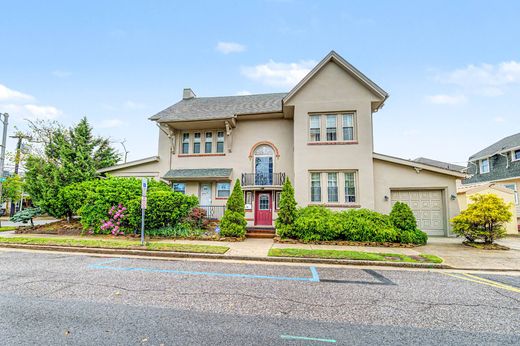 Detached House in Atlantic City, Atlantic County