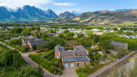 Detached House in Franschhoek, Cape Winelands District Municipality