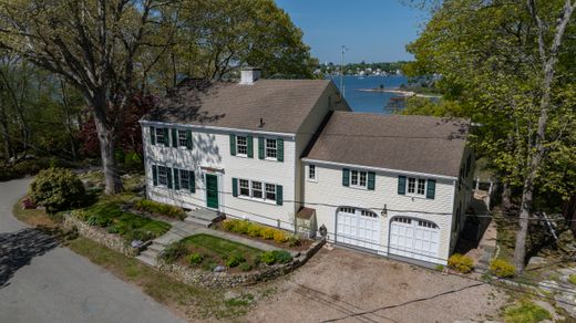 Detached House in Stonington, New London County