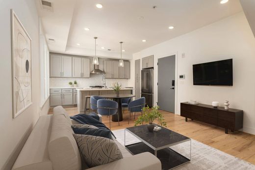 Apartment in Washington, Washington County