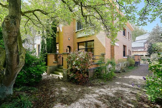 Detached House in Lambersart, North