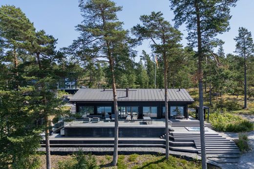 Luxury Properties for sale in Finland - LuxuryEstate.com