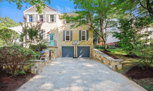 Einfamilienhaus in Chevy Chase, Washington County