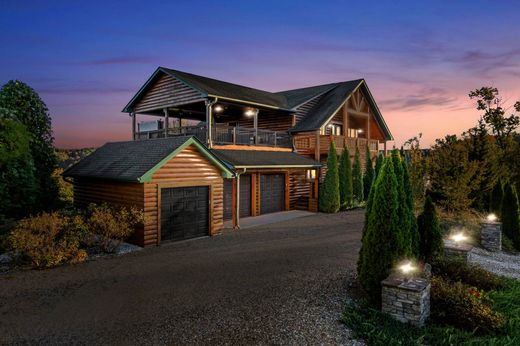 Einfamilienhaus in Lake Lure, Rutherford County