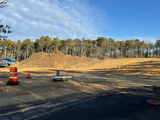 Harwich, Barnstable Countyの土地