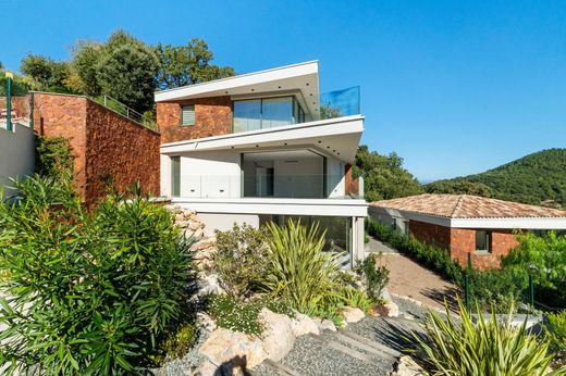 Квартира, Les Adrets-de-l'Estérel, Var