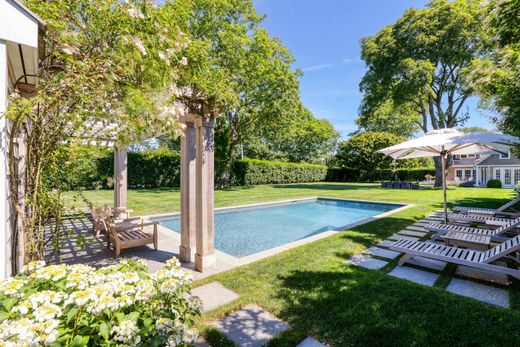 Detached House in Southampton, Suffolk County