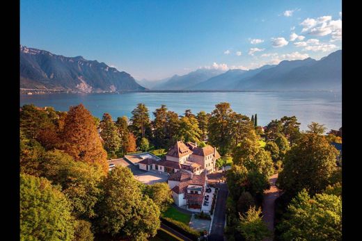 Detached House in Montreux, Riviera-Pays-d'Enhaut District