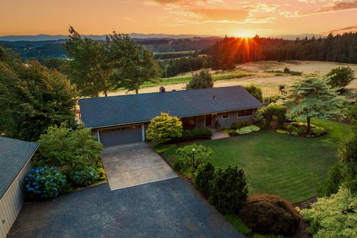 Luxe woning in Newberg, Yamhill County