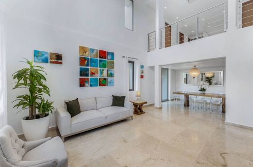 Casa Independente - San Juan, San Juan Antiguo Barrio