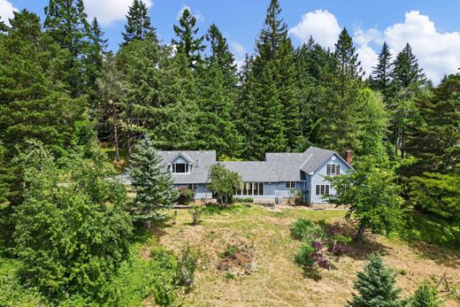 Luxury home in Cottage Grove, Lane County