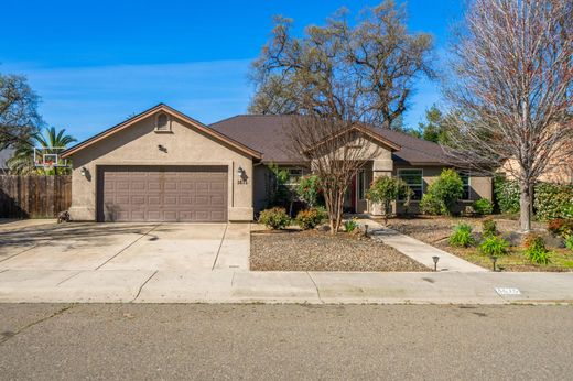 Detached House in Redding, Shasta County
