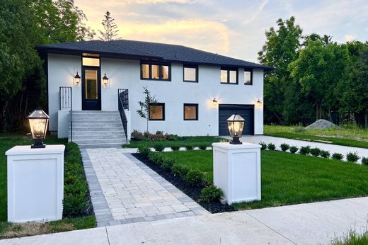 Detached House in Niagara-on-the-Lake, Regional Municipality of Niagara