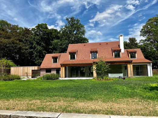Detached House in Croix, North